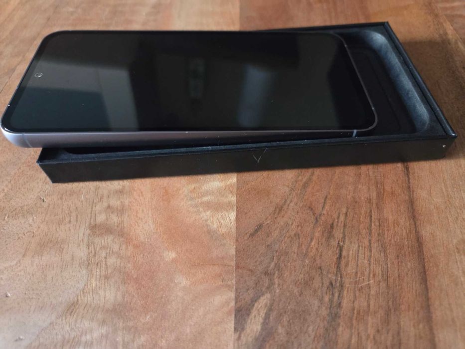 Samsung Galaxy S23 FE 128GB/8GB Гаранция до 03.26 Оригинална Опаковка