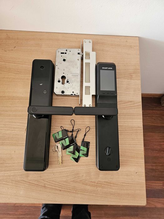 REDUCERE Incuietoare usa smart Deco video- Transport gratuit