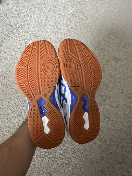 Vand adidasi Asics Gel Task Mt3 pentru sporturi de interior marimea 37