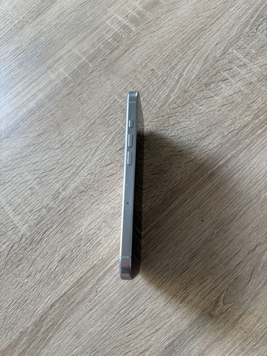 iphone 16 pro (piese de schimb)