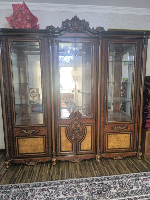 Mebel stenka zal uchun