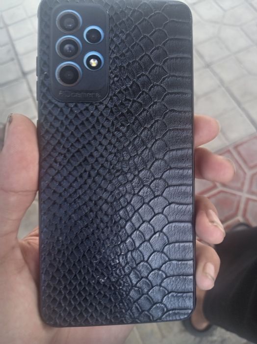 Samsung A52 holati yaxshi 128 xotira sotildira
