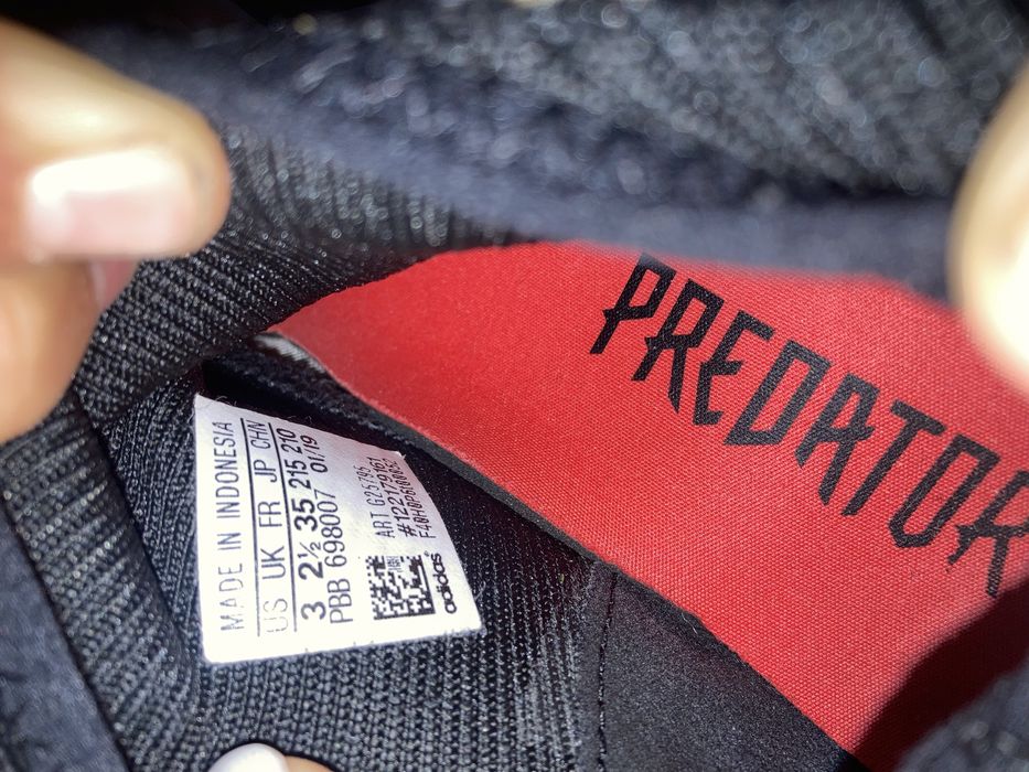 Детски бутонки за футбол