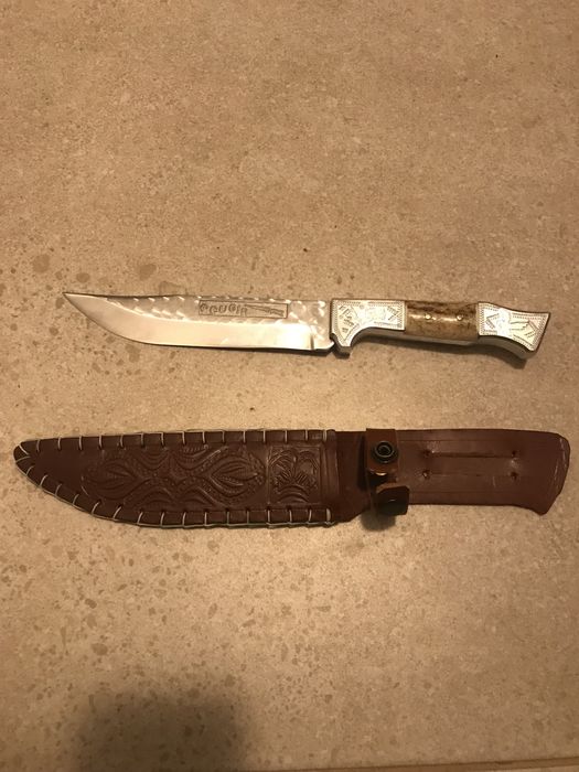 Cutit vânătoare lucrat manual
