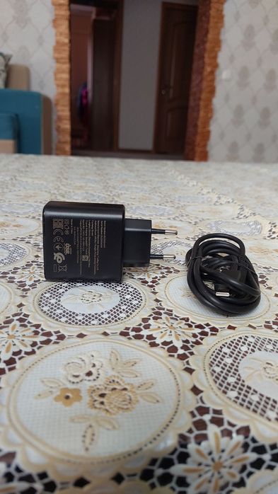 Продам зарядное устройство