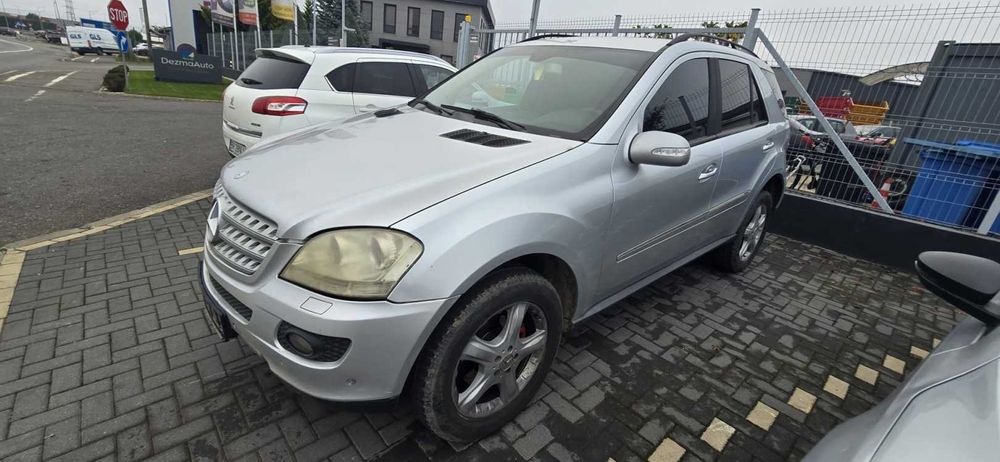 Dezmembrari dezmembrez Mercedes ML W164 3.0 cdi cod motor OM642940