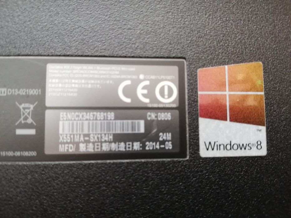 Лаптоп ASUS без външни забележки