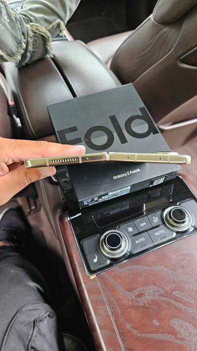 Samsung Galaxy Fold 4