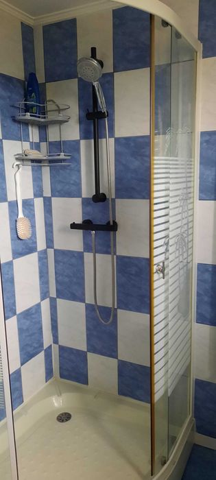 Cabina dus 90 cm cu cadita
