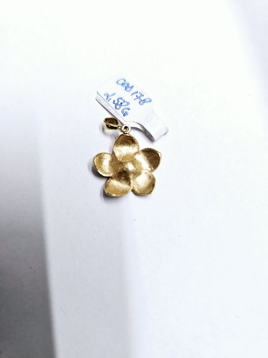 Vand pandantiv din aur 14 k 2.58 g cod 178