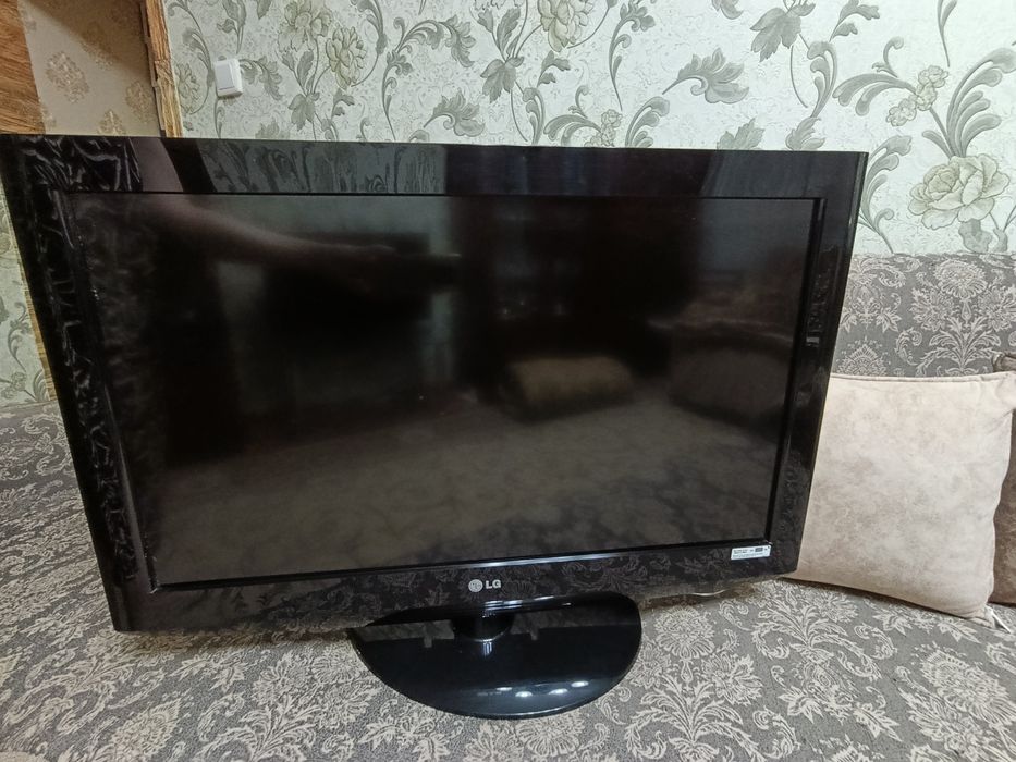 Телевизор LG 40 диагональ