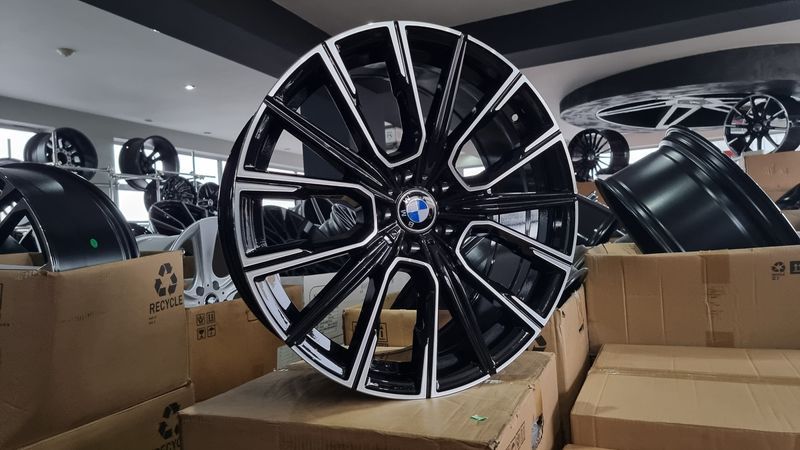 21 цола BMW-7 F01 5x120/5х120