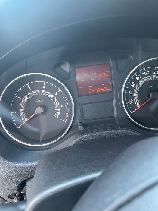 Продавам Peugeout 301 1,6 BlueHDI 2017