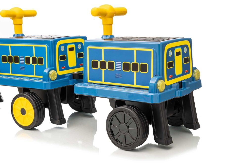 Trenulet electric CHUGGINGTON cu 2 vagoane, pt. 4 copii, 4x45W 12V