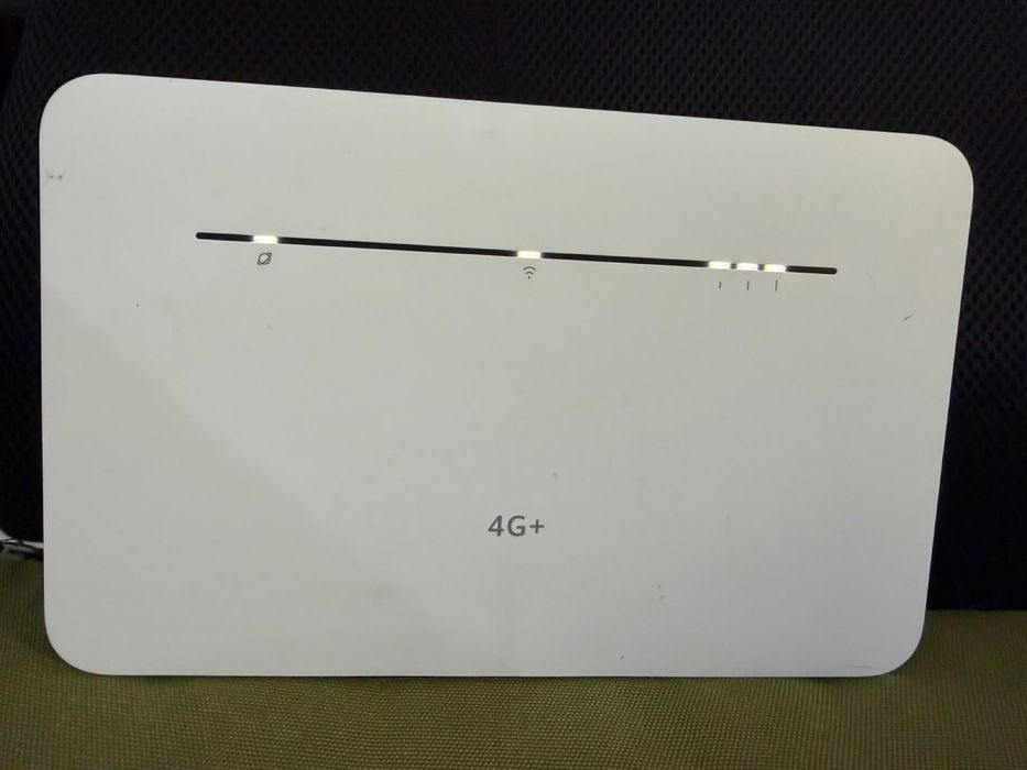 Router wireless cu slot SIM 4G +Huawei B535-333 Decodat