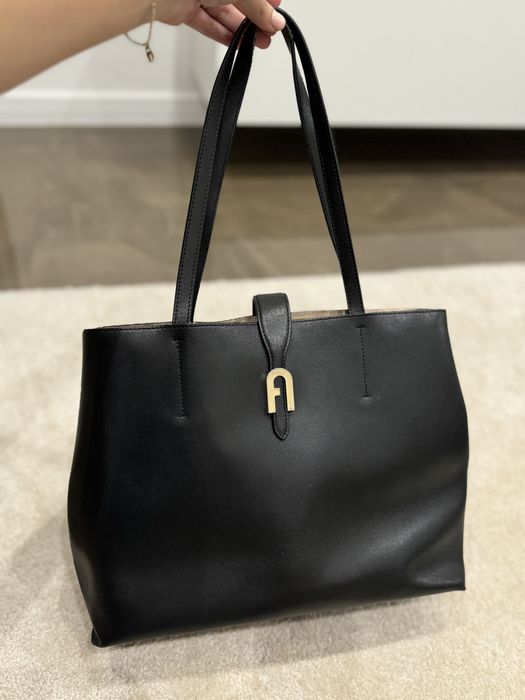 Чанти Furla черна/червена