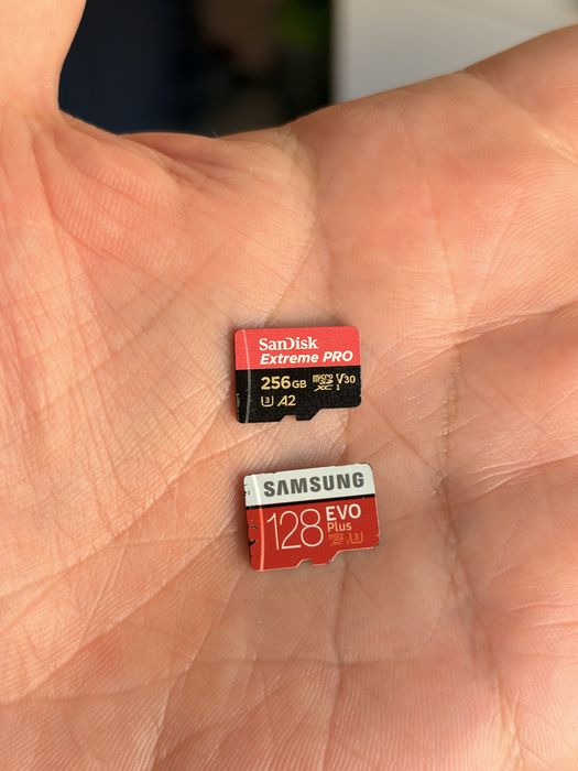 Дрон Antigravity A1 Infinity Bundle 8K 360, 3 High-Capacity батерии + 2 карти памет 256GB + подложка + зарядно, като нов, без падания
