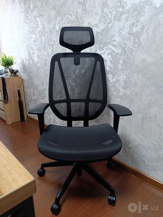 Продам офисное эргономичное кресло ERGO ROWE