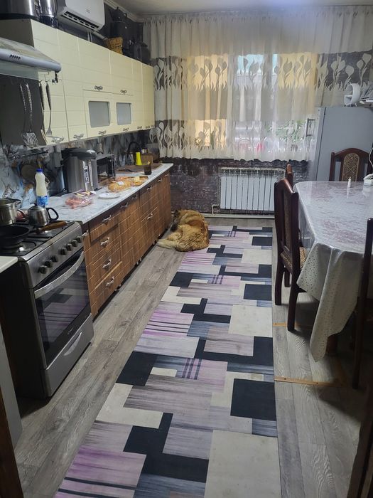 Продам дом в 18 микрорайоне