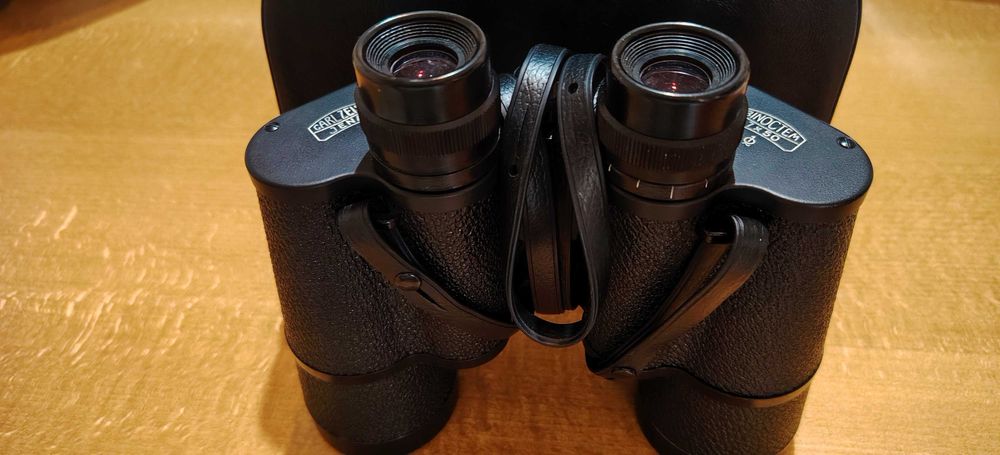 Продавам бинокъл Carl Zeiss Jena