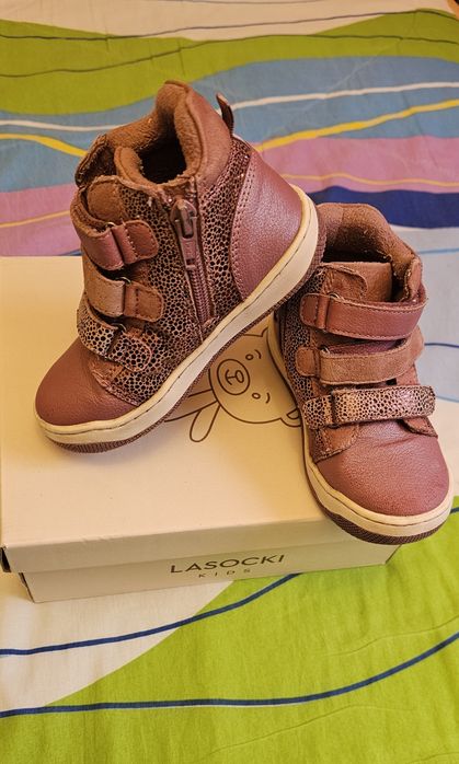 Зимни обувки за момиче