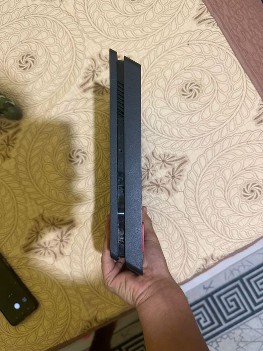 Schimb PS4 slim cu iphone