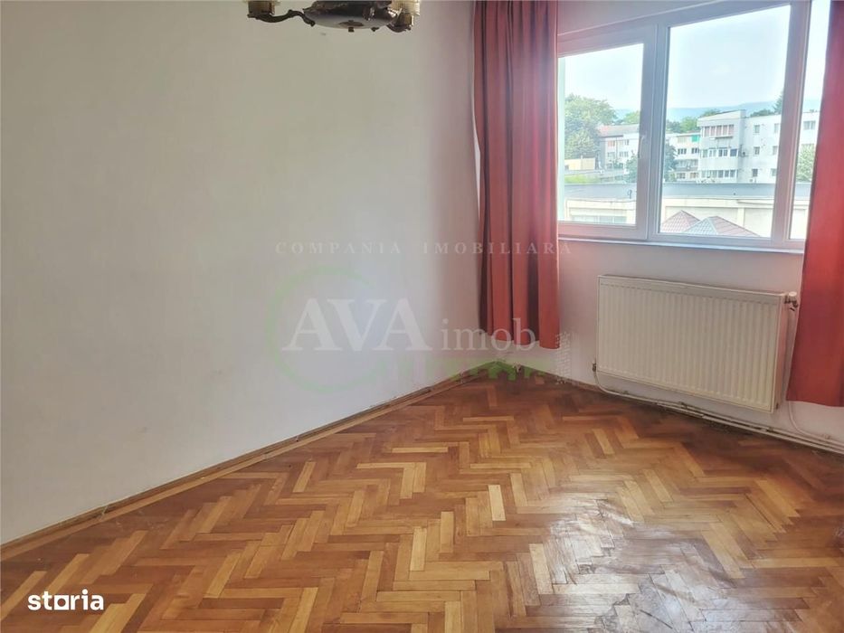 Apartament 2 camere semideomandat, zona Cornisa Bistritei