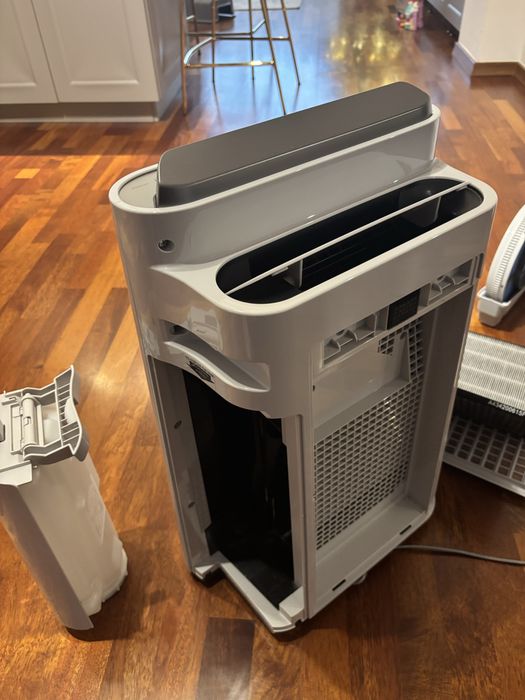 Purificator de aer cu umidificator Sharp UA-HD50E-L