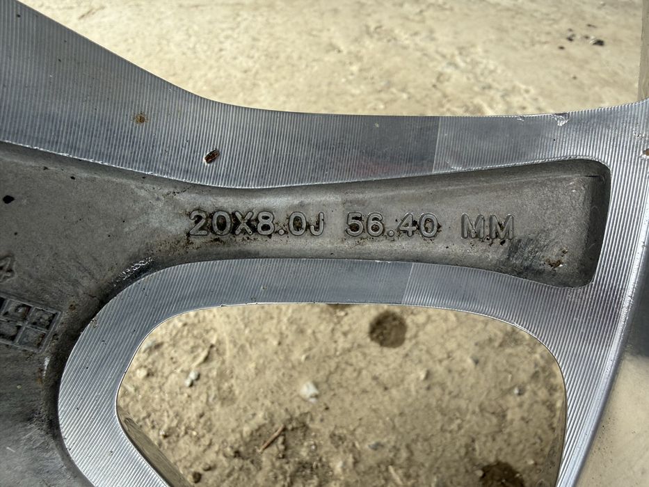 Vand p janta r20 noua