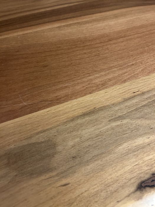 Трапезна маса от масивен дъб