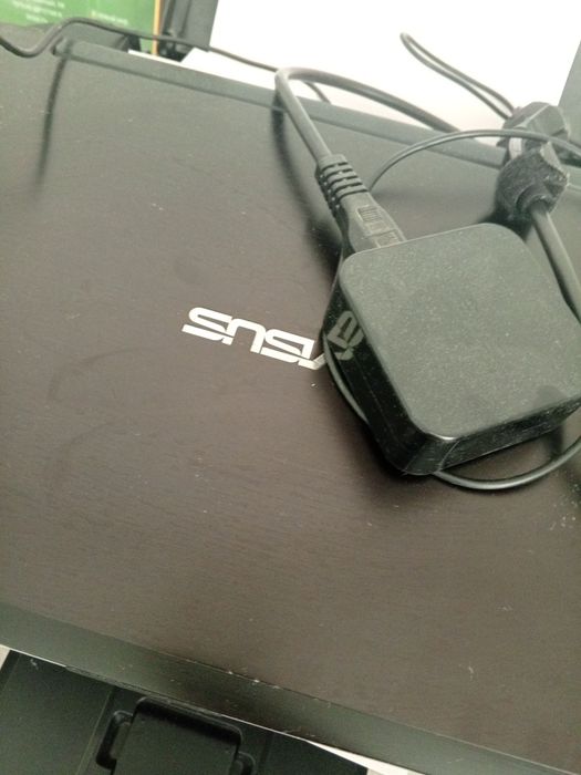 Ноутбук Asus не новый