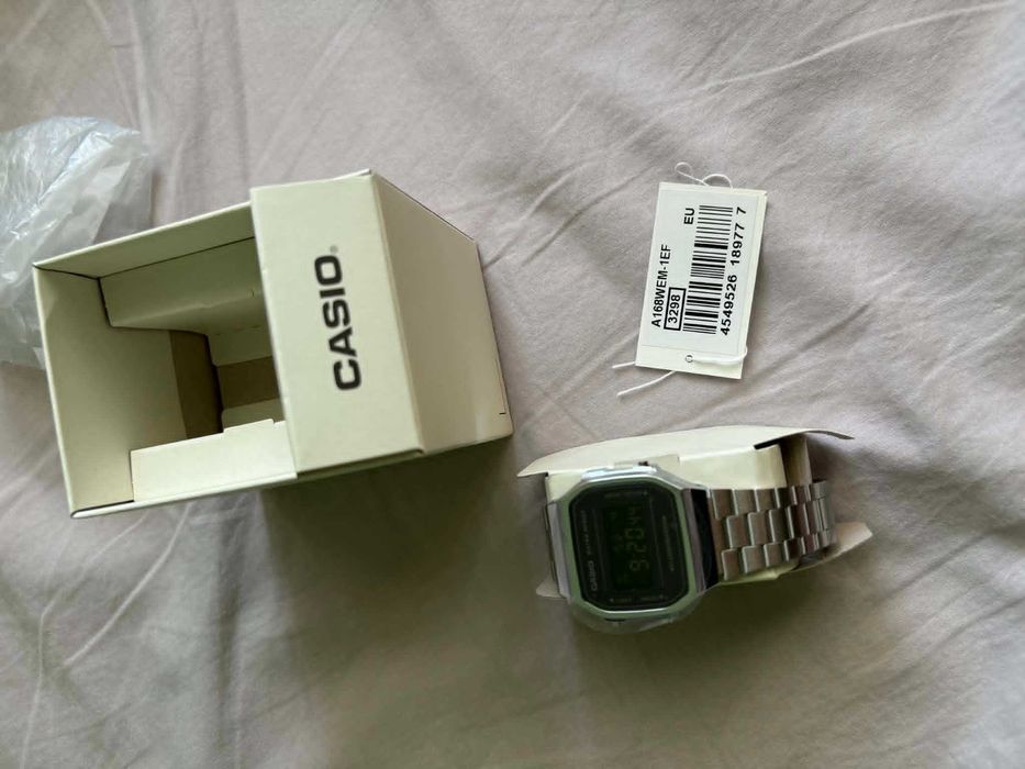 Часовник Casio A168WEM-1EF