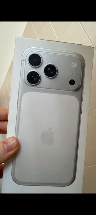 Продам iPhone 17 Pro