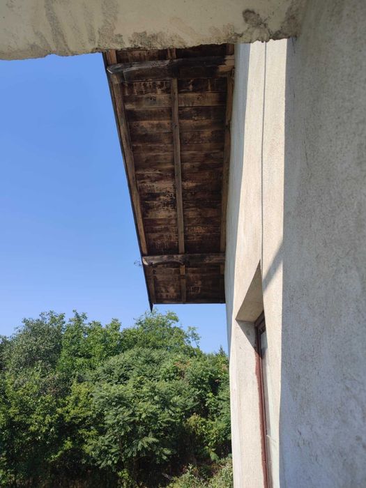 Просторна къща в село Делейна