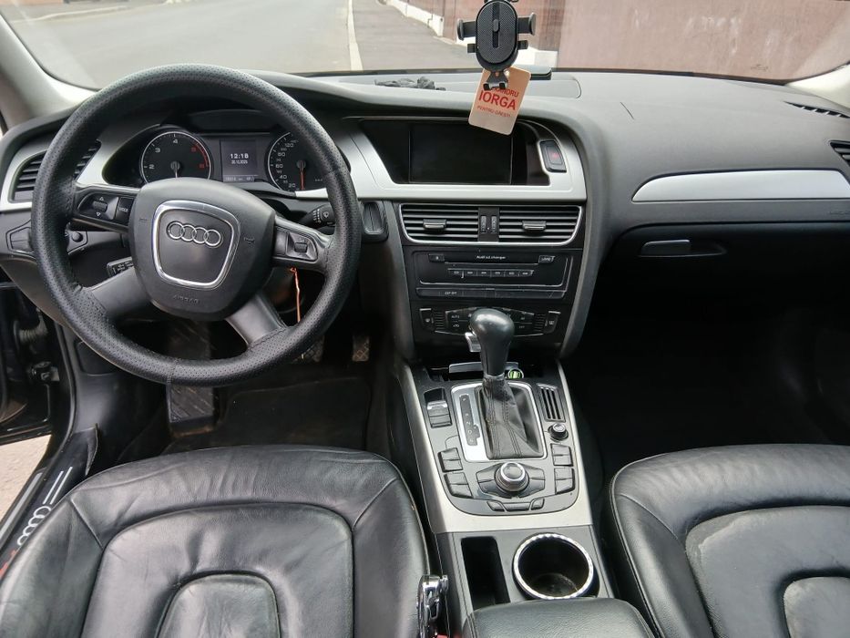 Audi A4 b8   2009