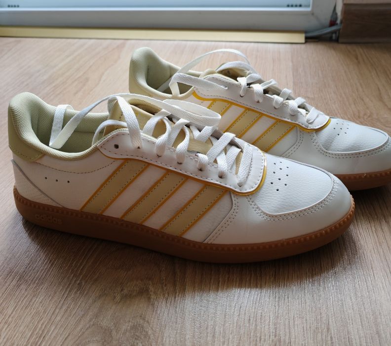 Маратонки Adidas 39 и 1/3