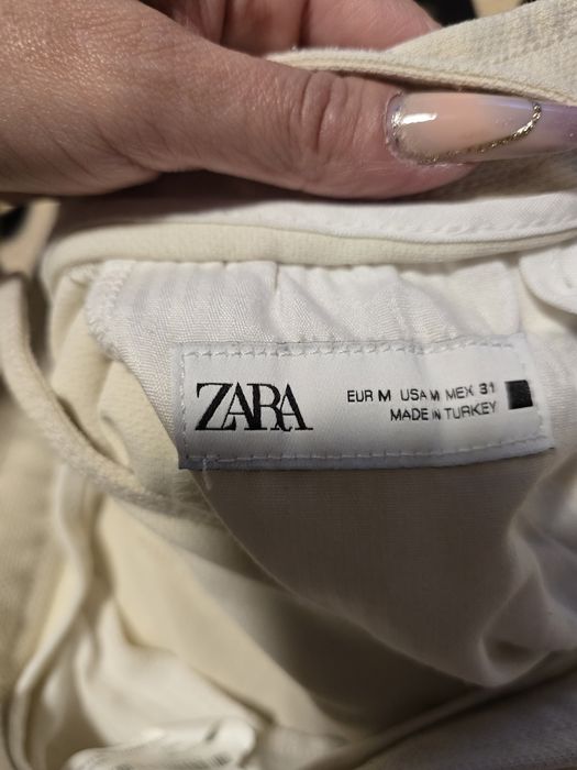 Pantaloni scurti bermude bej / crem, talie elastică cu şnur, mărimea M