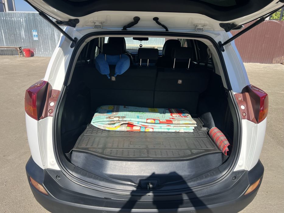 Продам RAV 4 2014
