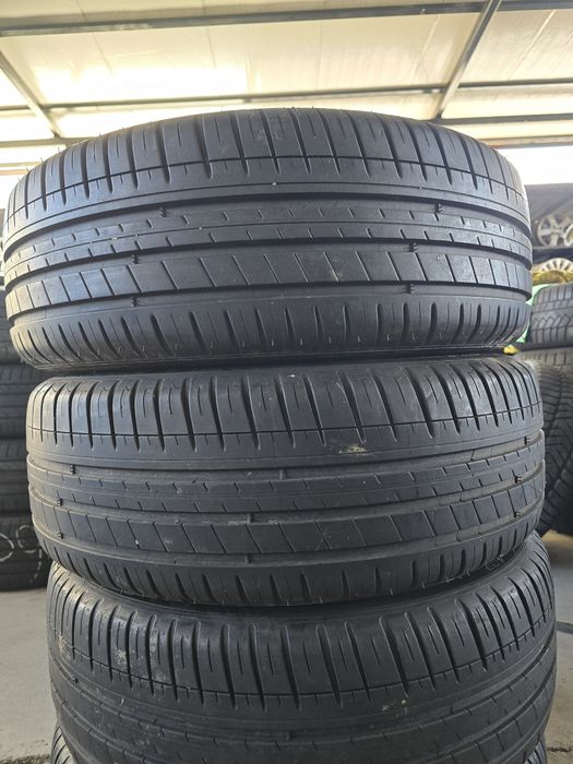 4 Броя 215/45/18 Michelin 2x7,5mm 2x6,5mm
