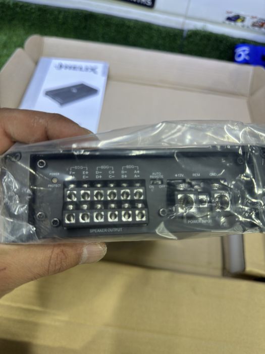 Процессорный усилитель HELIX M SIX