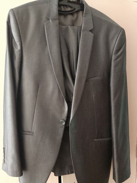 Продам мужской костюм