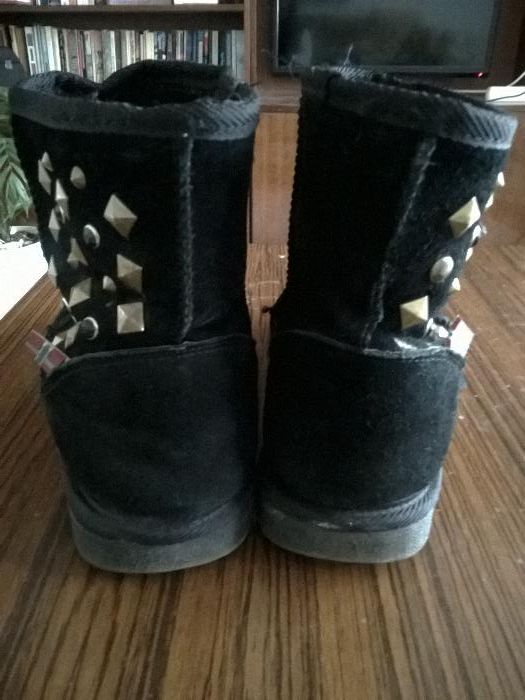 Боти тип UGG естествен велур