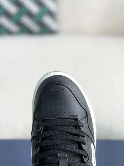CD B57 / Light Grey / Black / Grey