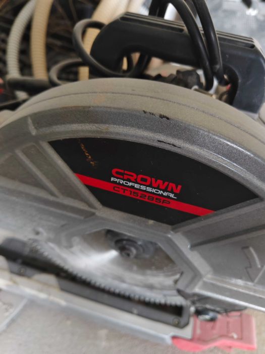 Торцовка Crown 255мм