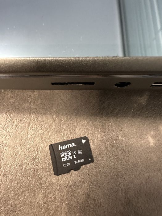Oglinda auto cu camera NAVITEL