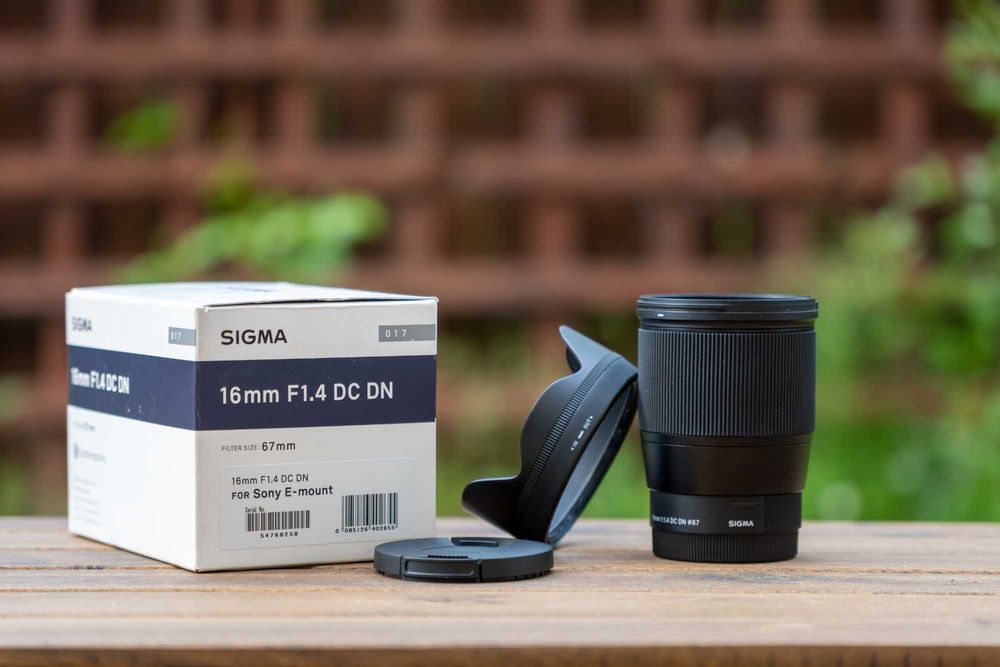 Sigma 16mm f/1.4 DC DN Montura Sony E – IMPECABIL, claritate excelentă, ideal video & low light