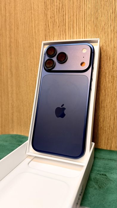 IPHONE 17 pro max 100%