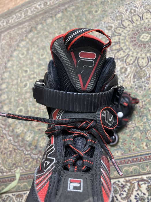Продам ролики FILA