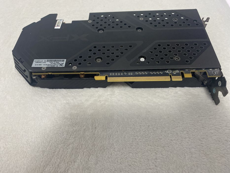 •Vand RX580 XFX 8GB