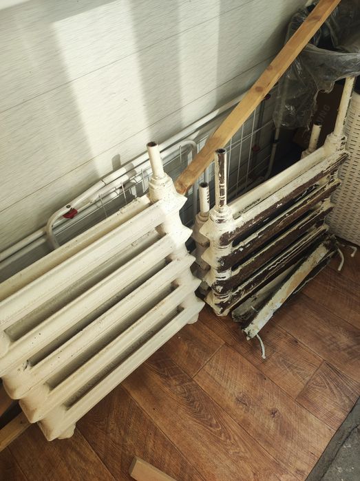 Чугунные батареи и крепления